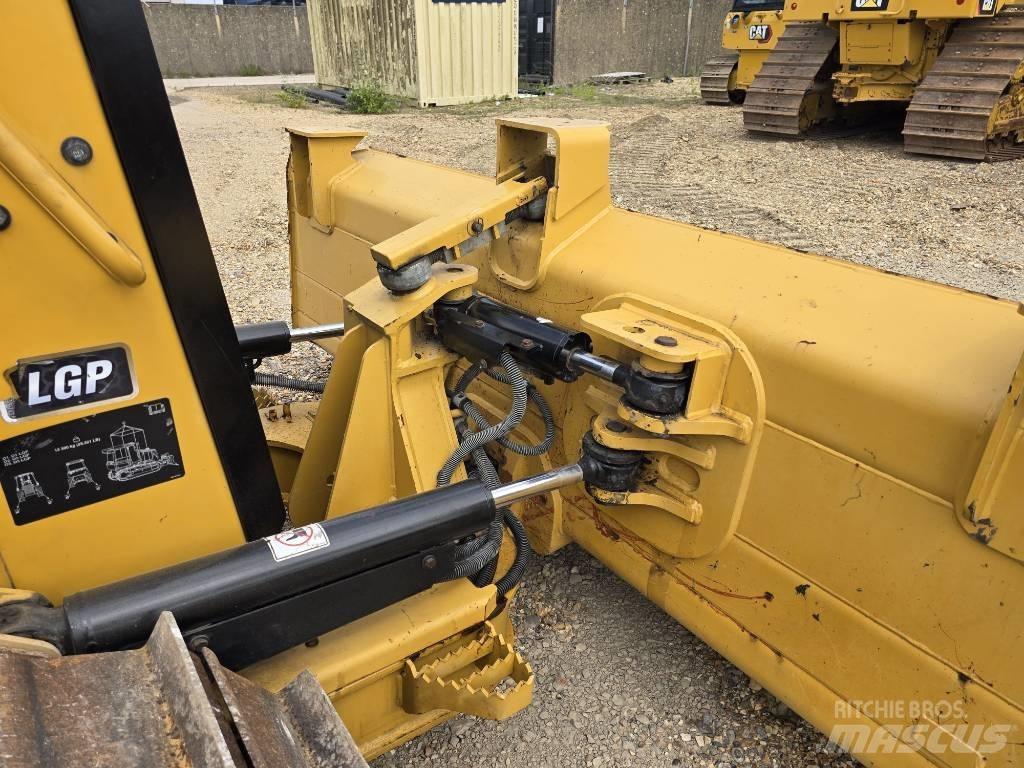 CAT D 3 LGP Telaketjupuskutraktorit
