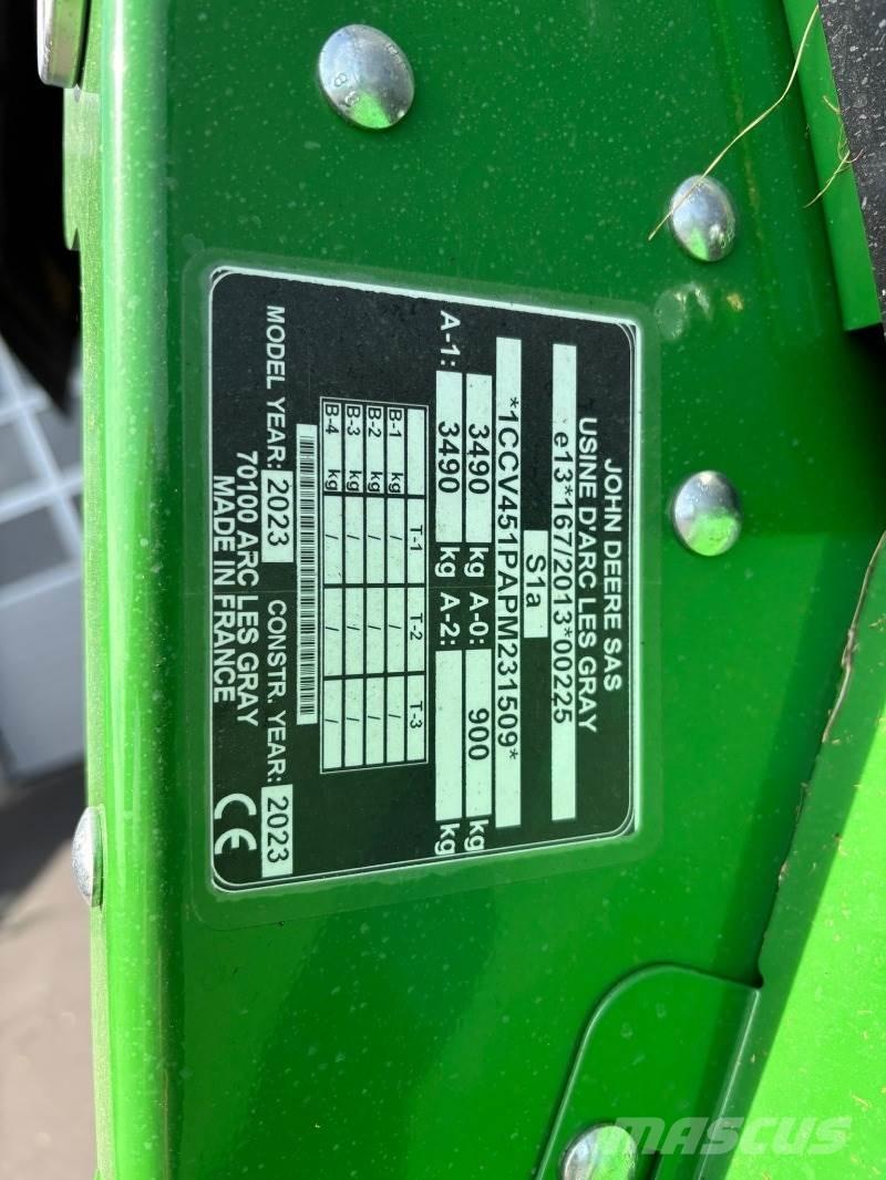 John Deere V451M Pyöröpaalaimet