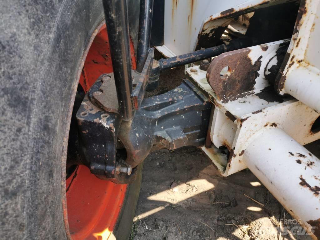 Bobcat T40140 2002r Kaivurikuormaajat