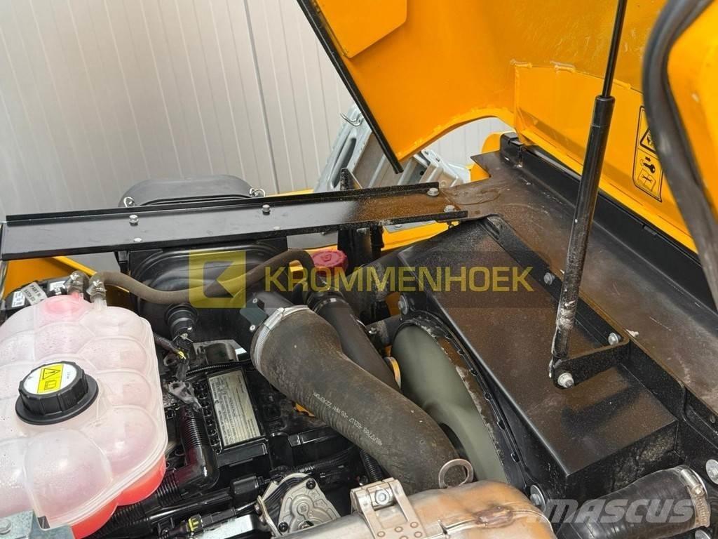 JCB 940 Maastotrukit