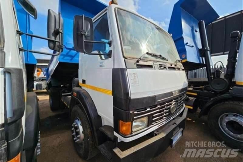 Tata LPK Muut kuorma-autot
