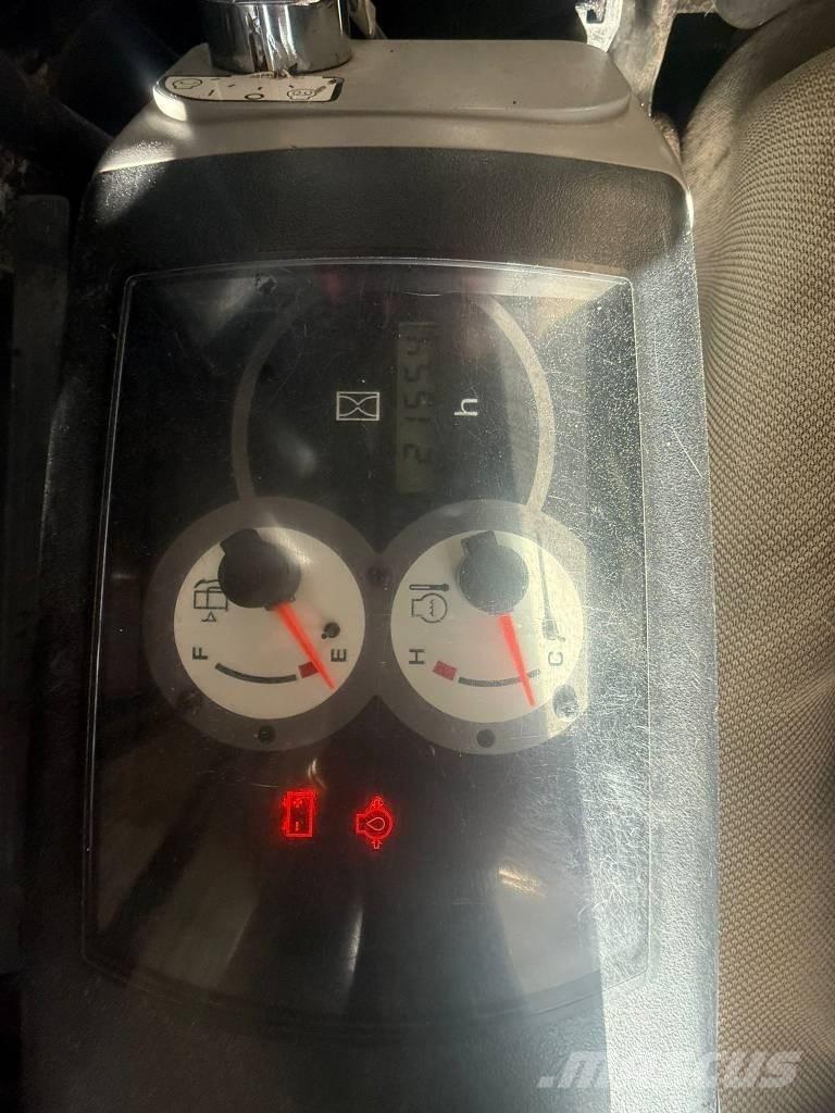 Komatsu PC 27 Minikaivukoneet < 7t