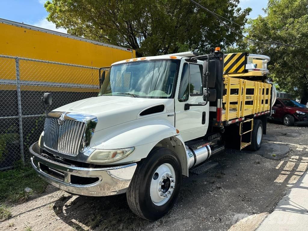 International 4300 Lava-kuorma-autot