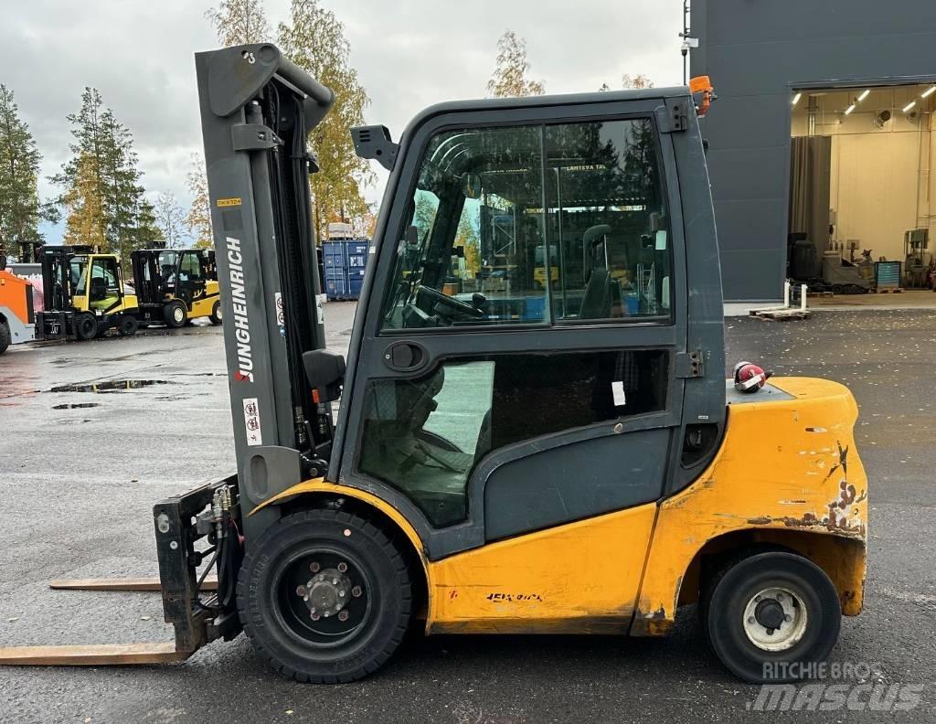 Jungheinrich DFG 430 Dieseltrukit