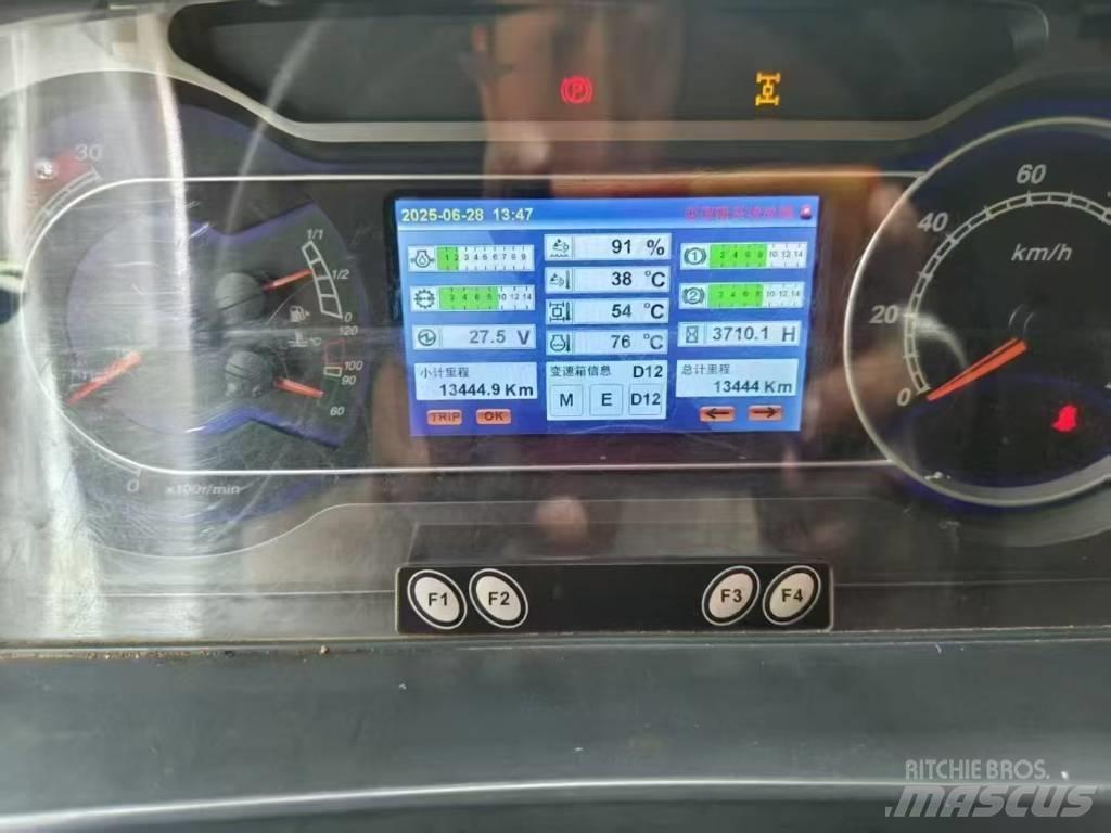 Sany SAC2600C8 Mobiilinosturit