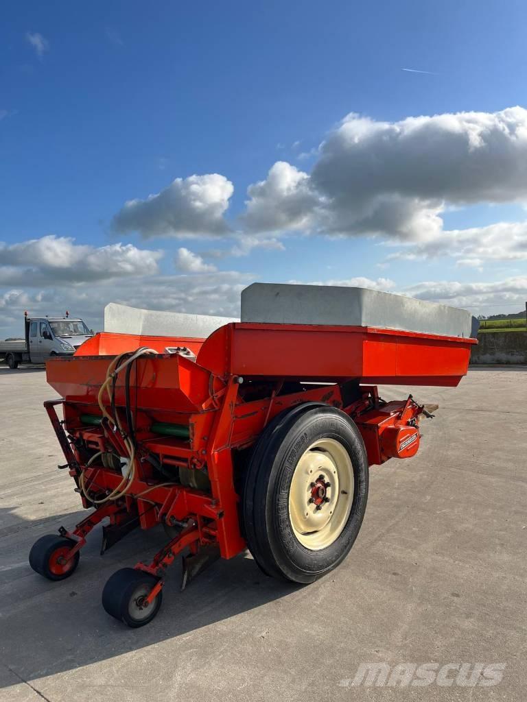 Structural PM 20 Perunanistutuskoneet