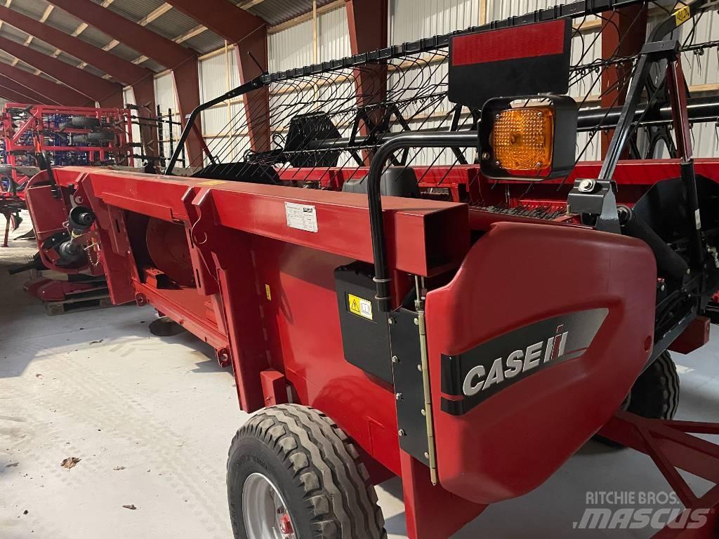 Case IH 3016 Leikkuupöydät