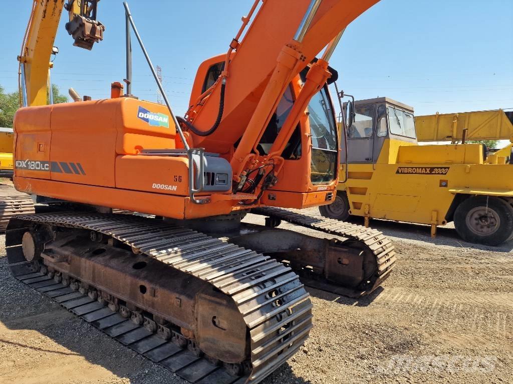 Doosan DX 180 LC Telakaivukoneet