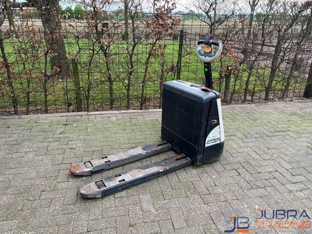 Crown Wp3015 Lavansiirtotrukit