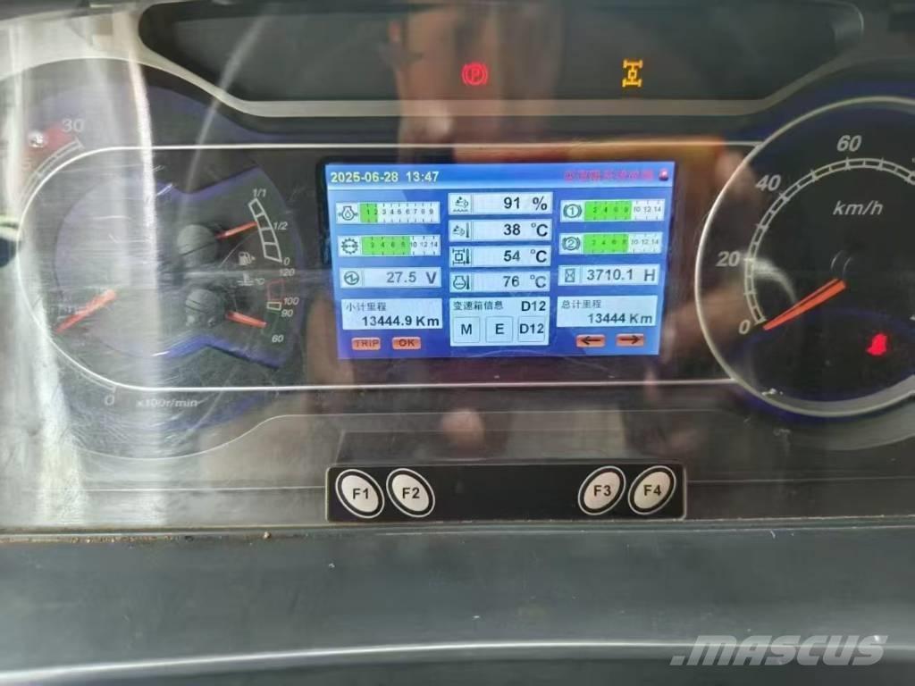 Sany SAC2600C8 Mobiilinosturit