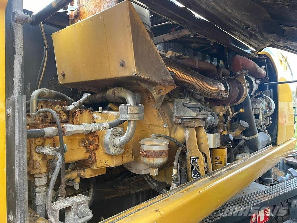CAT M322D VAH Pyöräkaivukoneet
