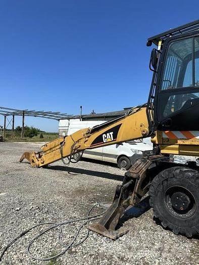 CAT M322D VAH Erikoiskaivinkoneet