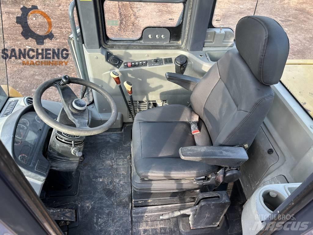 XCMG LW500F Pyöräkuormaajat