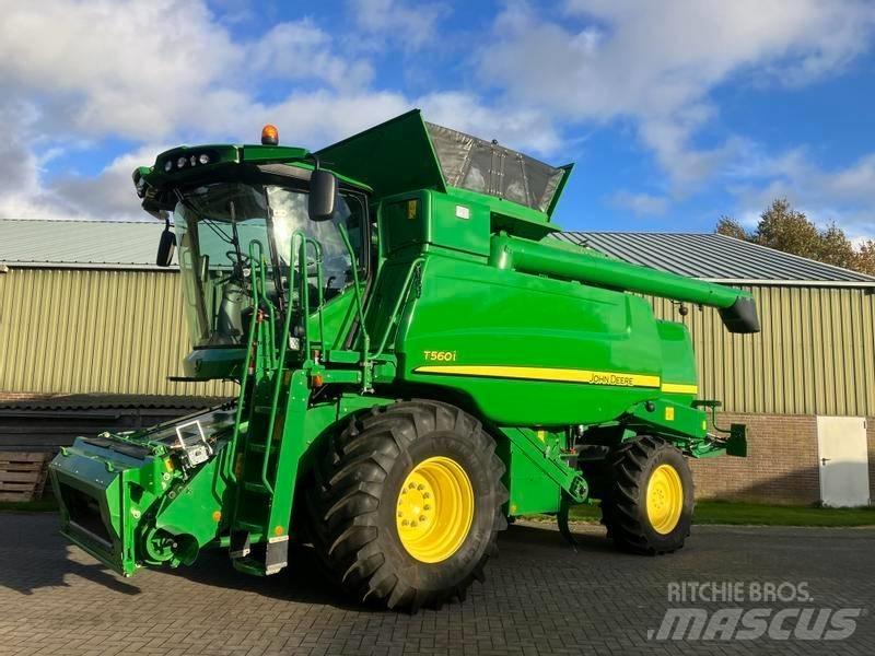 John Deere T 560 i Leikkuupuimurit