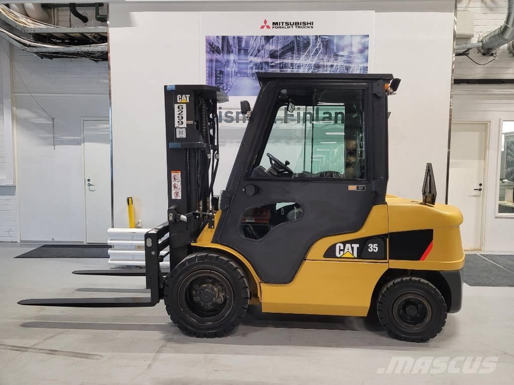 CAT DP 35 N Dieseltrukit