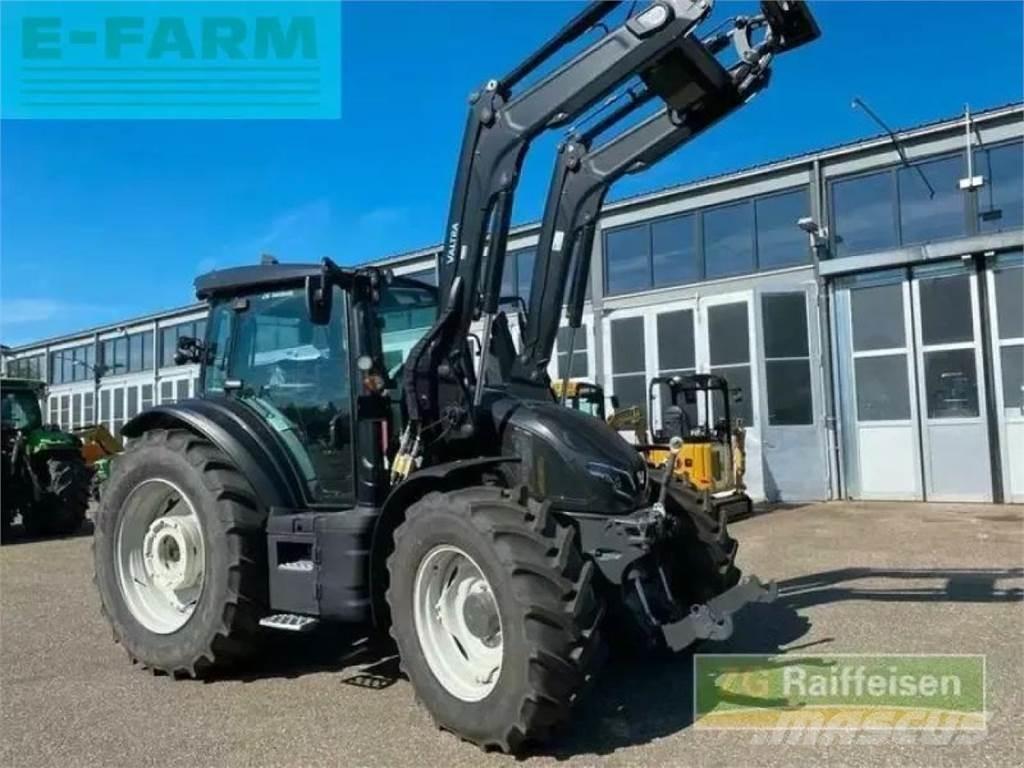 Valtra g135v 1b9 Traktorit