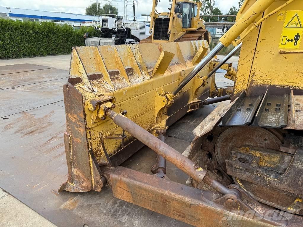 Komatsu D 65 PX-12 Telaketjupuskutraktorit