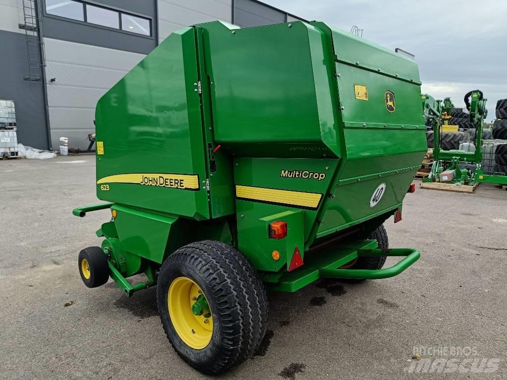 John Deere 623N Pyöröpaalaimet