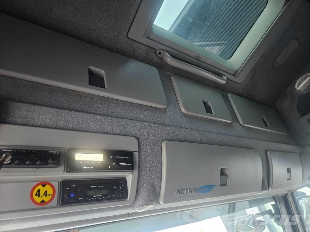 Iveco Stralis 6x2 Umpikorikuorma-autot