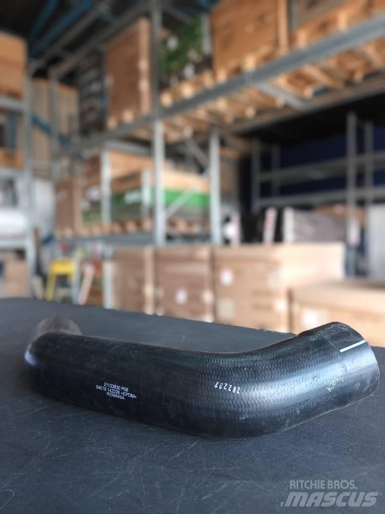Volvo HOSE 21133830 Moottorit