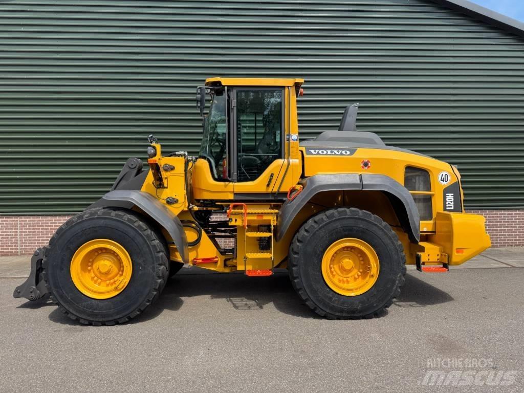 Volvo L 120 H Pyöräkuormaajat