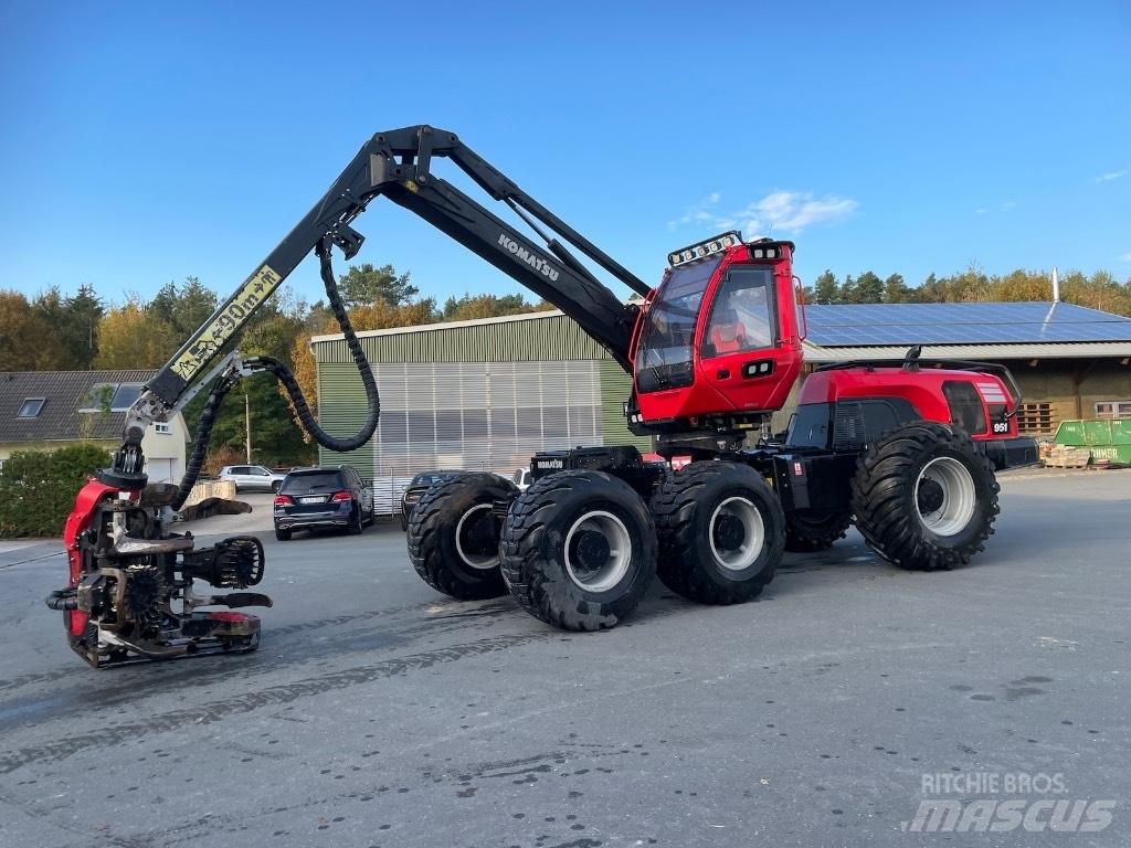 Komatsu 951 Harvesterit