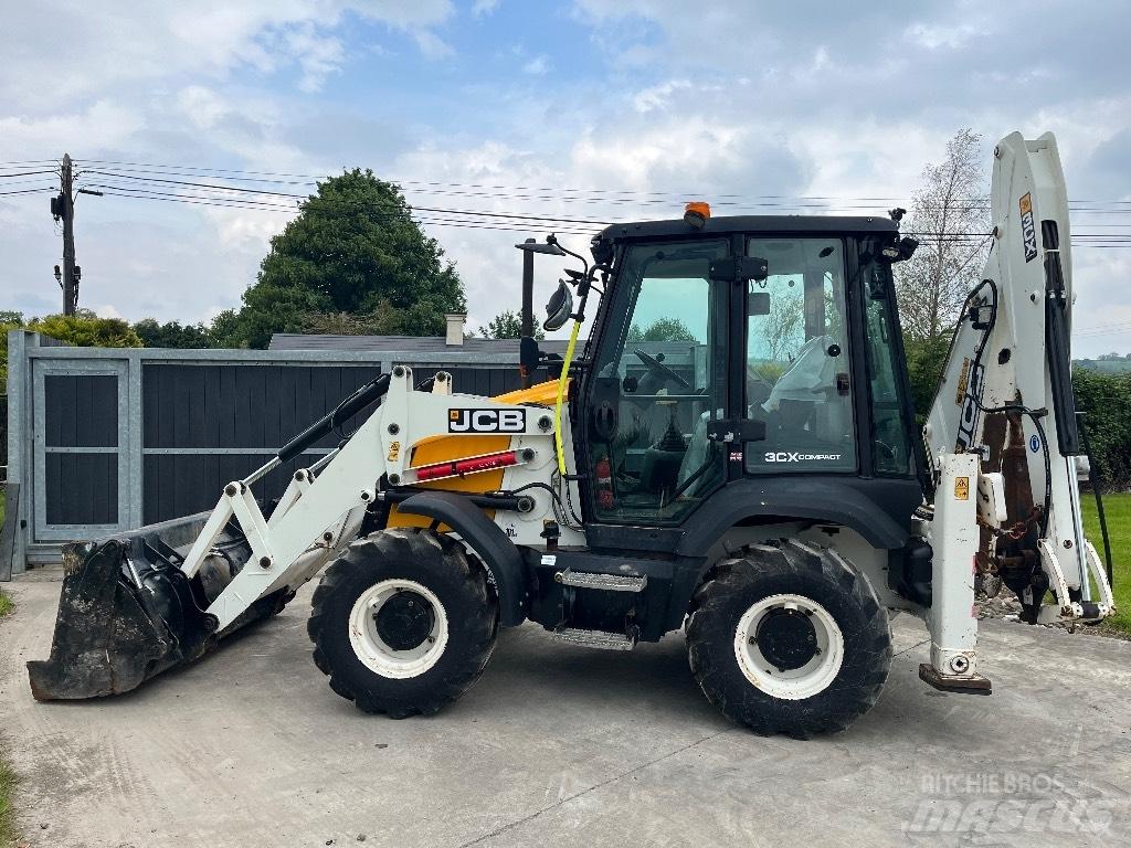 JCB 3CX Kaivurikuormaajat