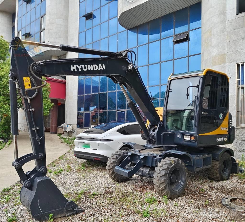 Hyundai 60 W VS Minikaivukoneet < 7t