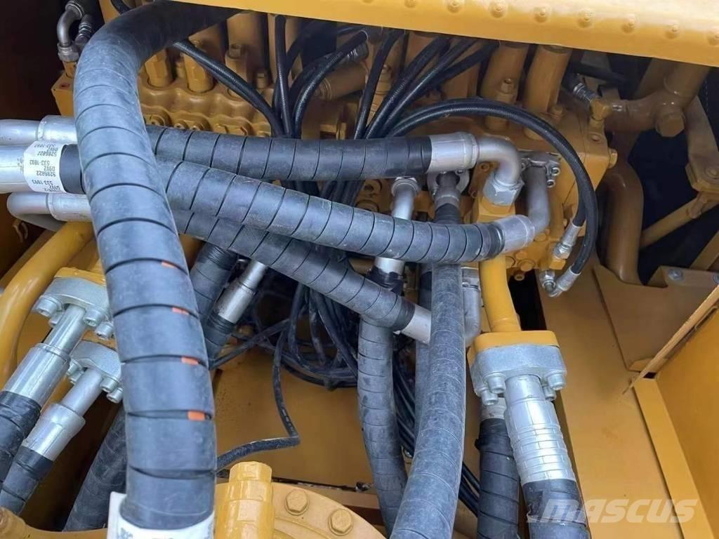 CAT 330 D Telakaivukoneet