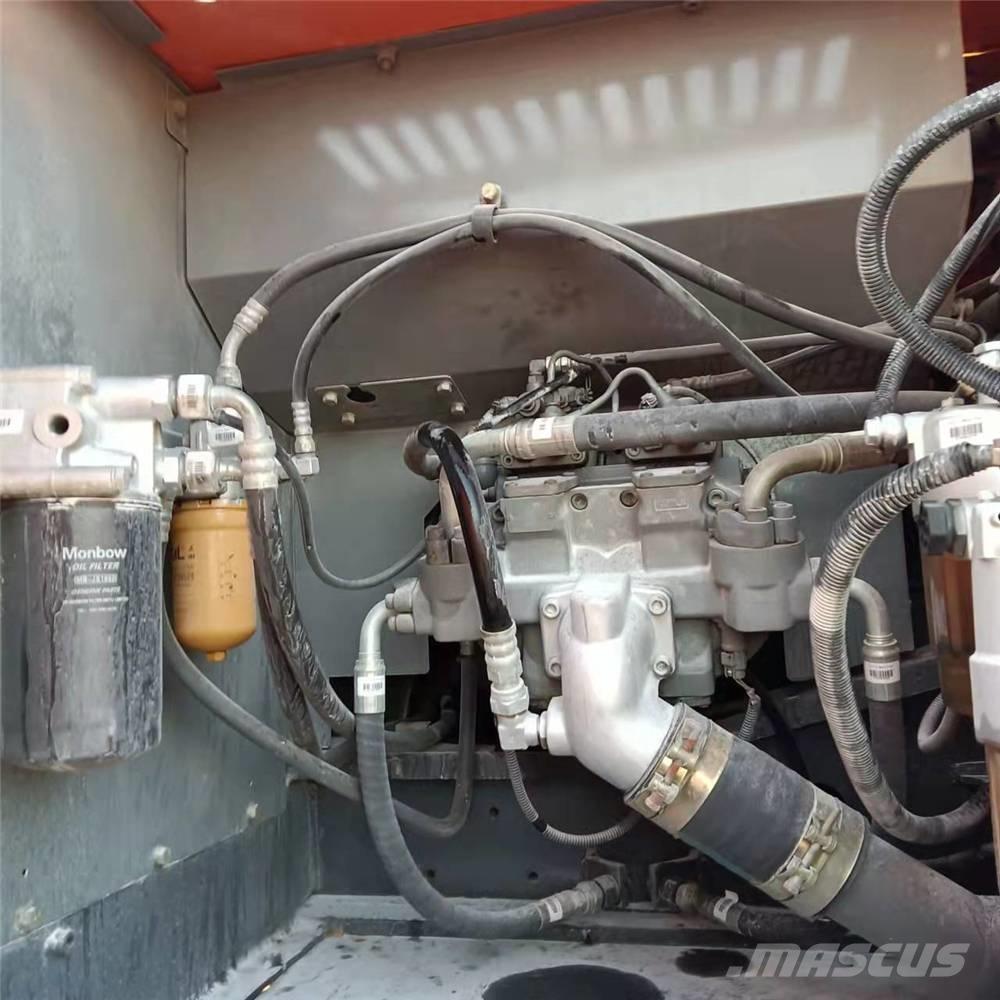 Hitachi ZX210 Telakaivukoneet