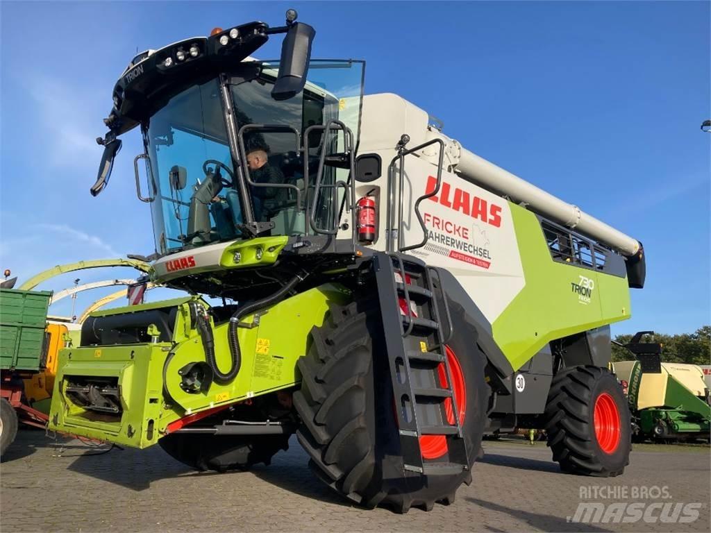 CLAAS Trion 730 Leikkuupuimurit