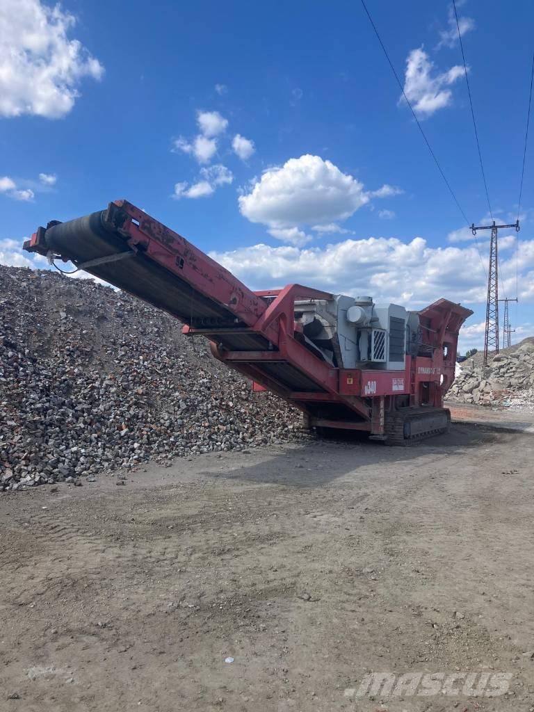 Sandvik QJ 340 Mobiilimurskaimet