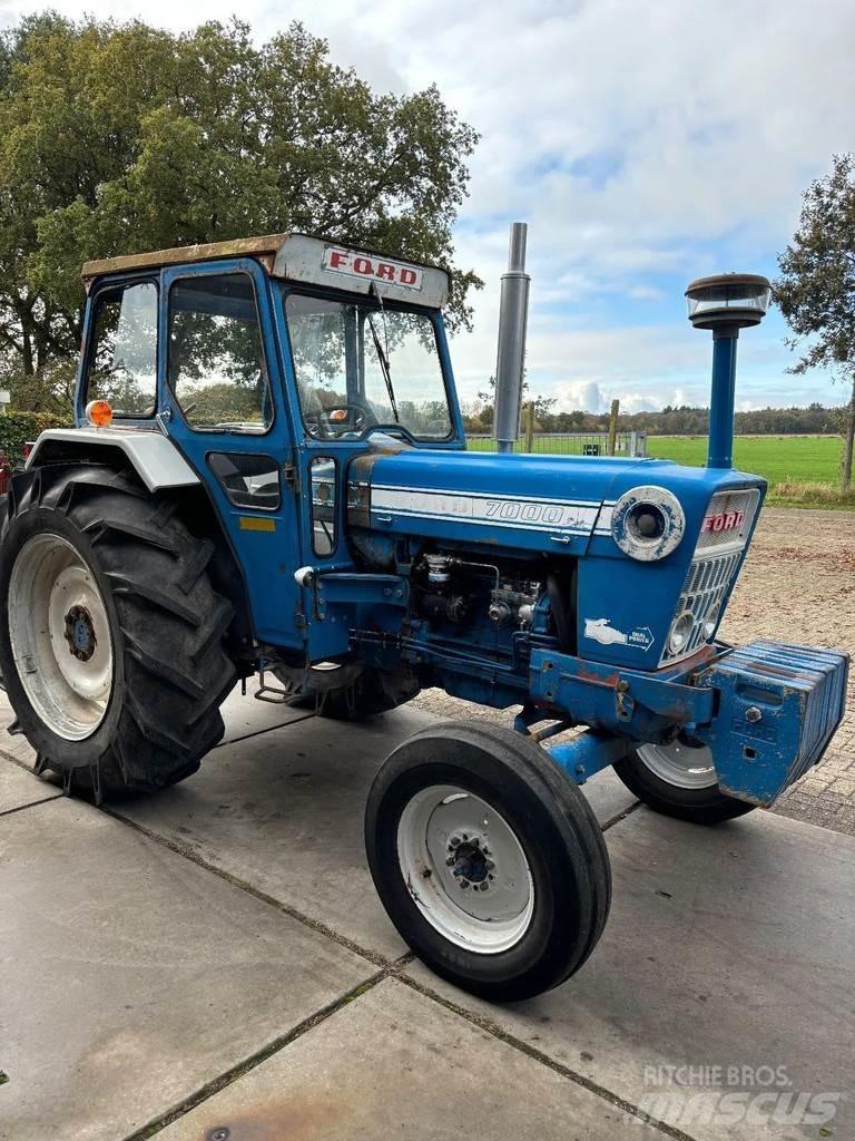 Ford 7000 Traktorit