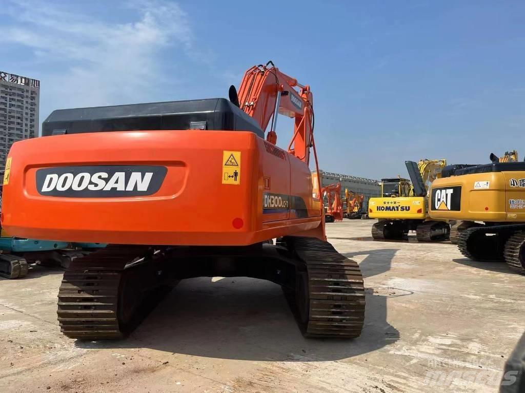 Doosan 300-7 Telakaivukoneet