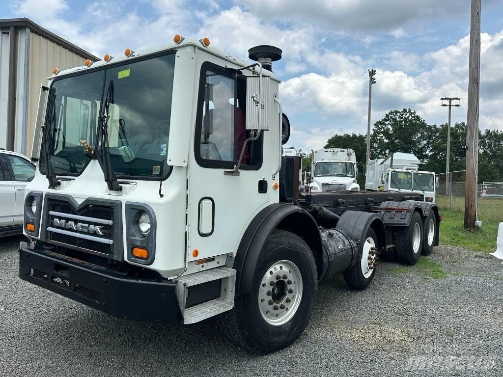 Mack MRU613 Jäteautot