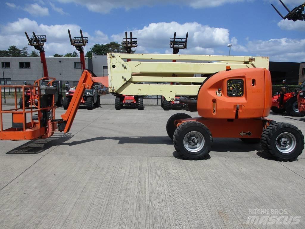 JLG 450AJ (920) Pienikokoiset itseliikkuvat puominostimet