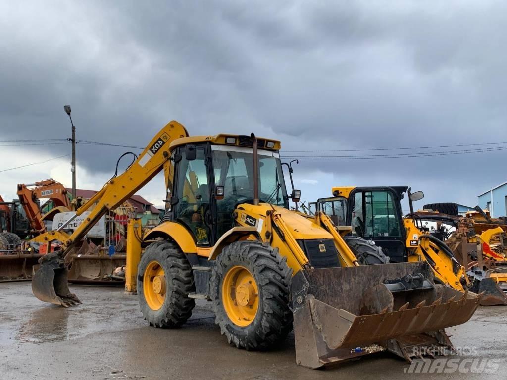 JCB 4 CX Kaivurikuormaajat