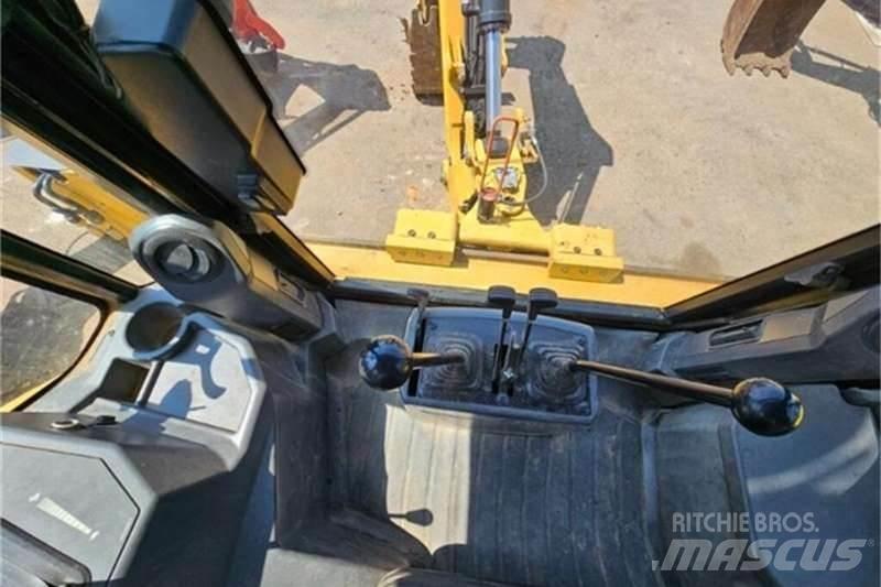 CAT 426F2 TLB Kaivurikuormaajat