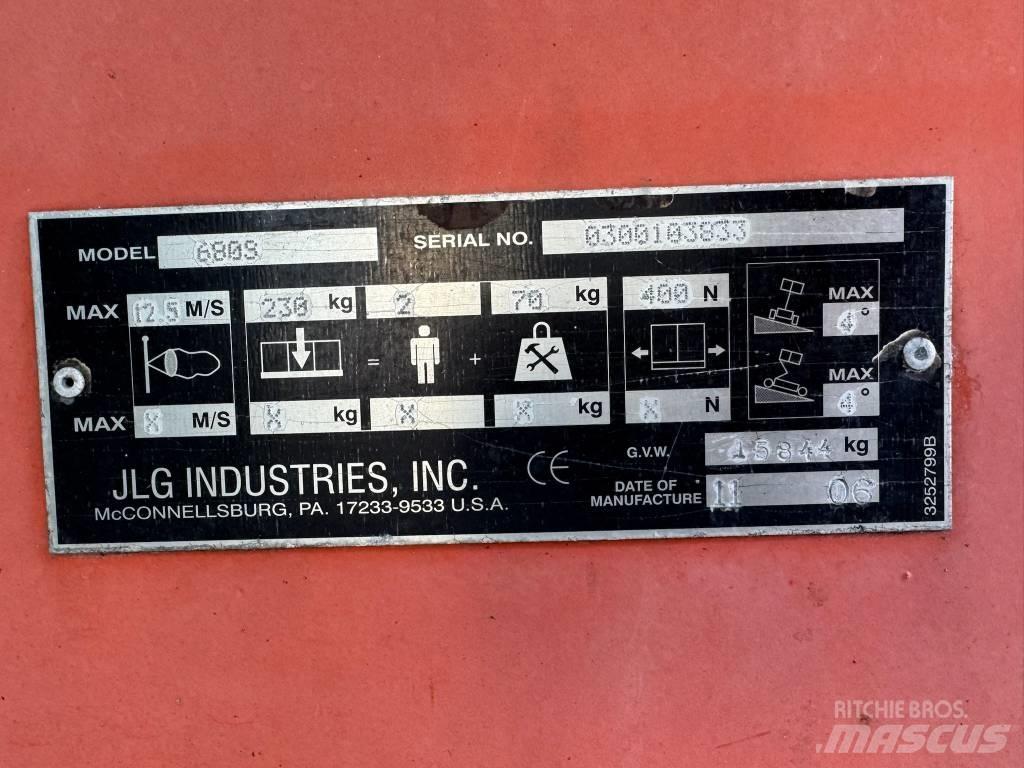JLG 680 S Teleskooppipuominostimet