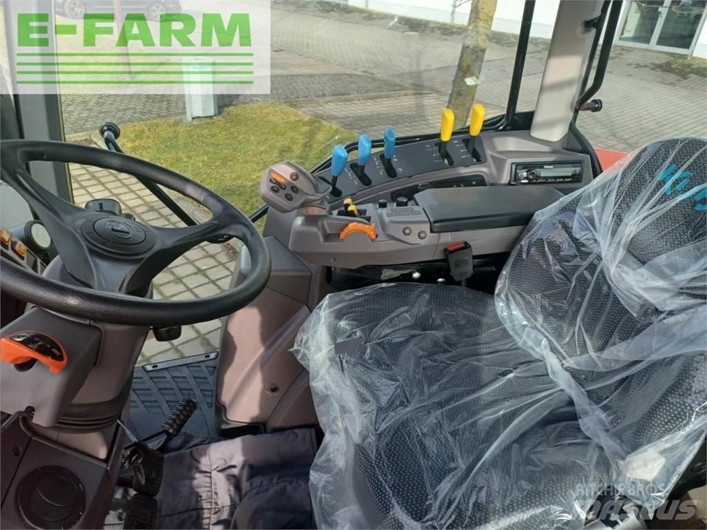 Kubota m6-122 Traktorit