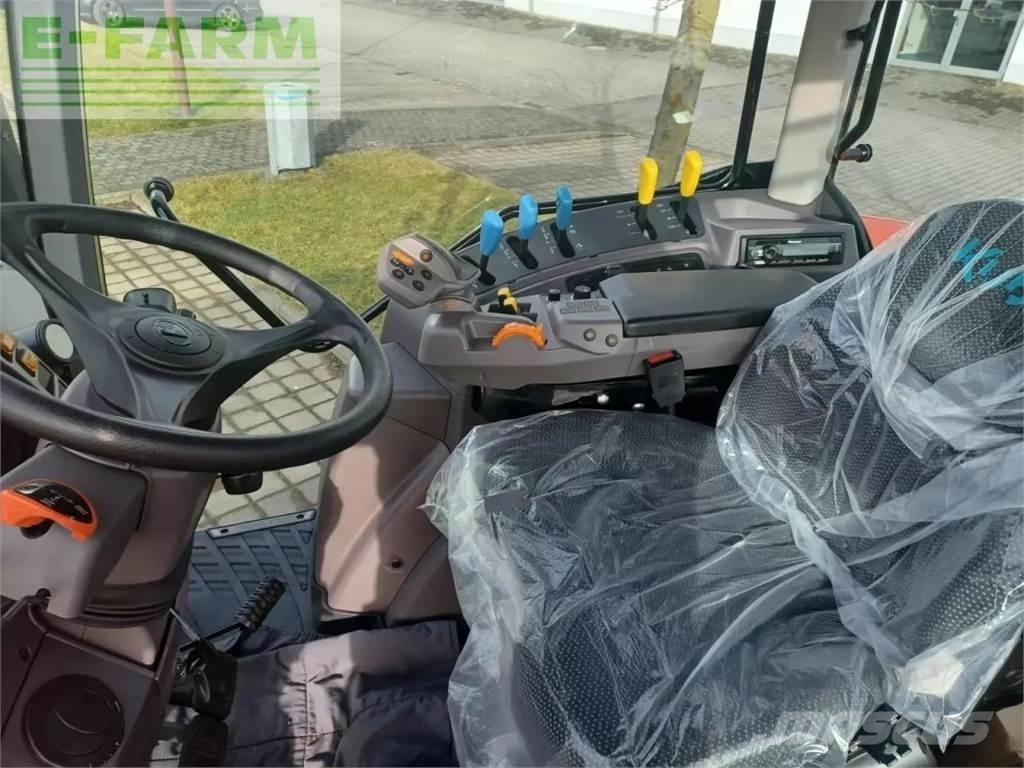 Kubota m6-122 Traktorit