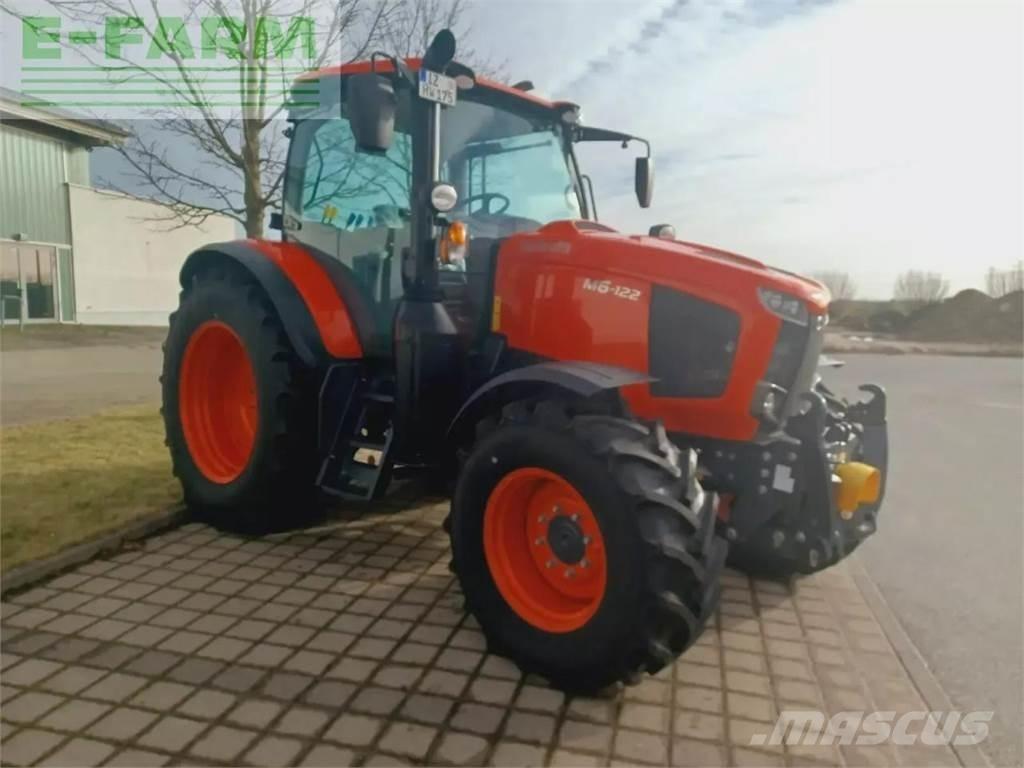 Kubota m6-122 Traktorit