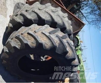  Pneus 480/70R30 Renkaat ja vanteet