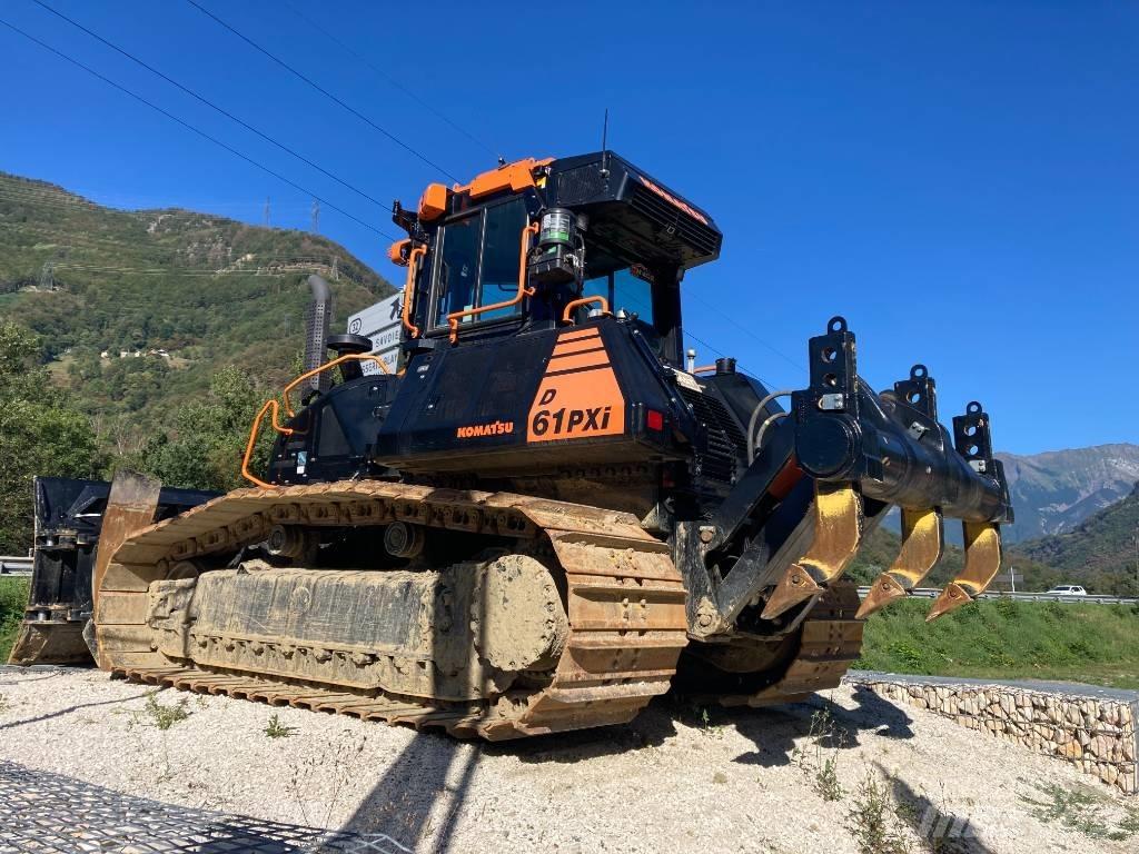 Komatsu D61PXI-24E0 Telaketjupuskutraktorit