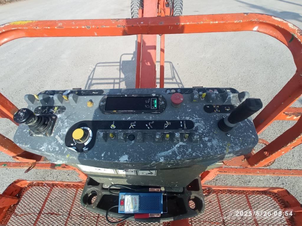 JLG 860 SJ Teleskooppipuominostimet