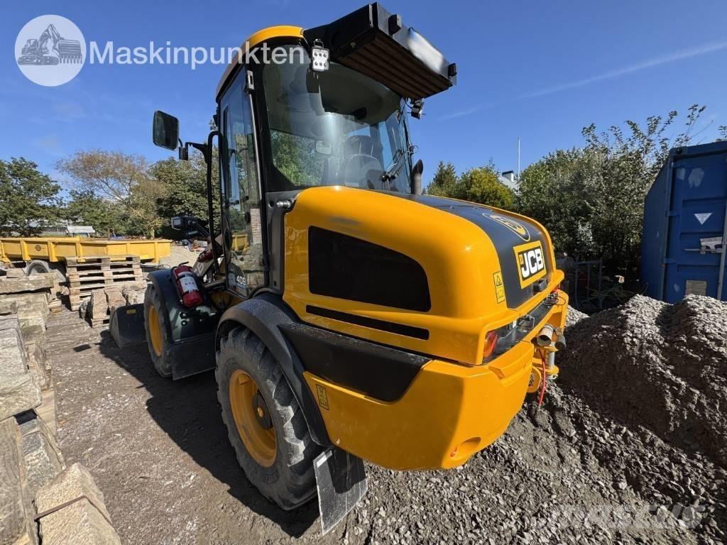 JCB 409 Pyöräkuormaajat