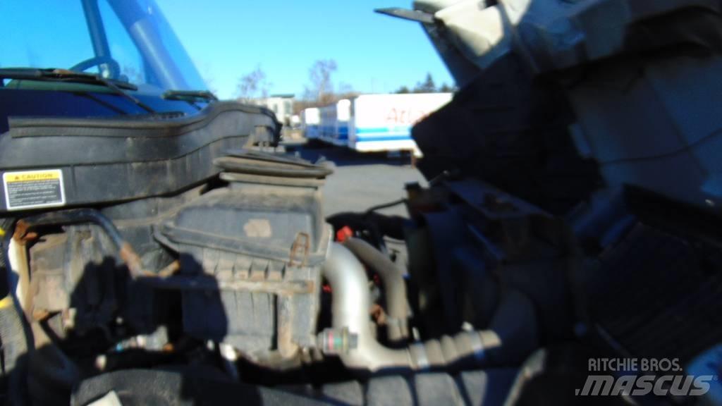 International 4300 Umpikorikuorma-autot
