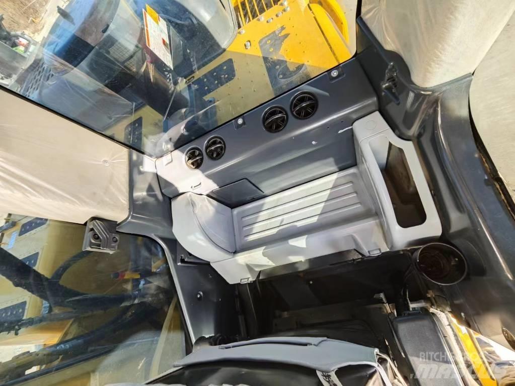 Komatsu PC 240-8 Telakaivukoneet