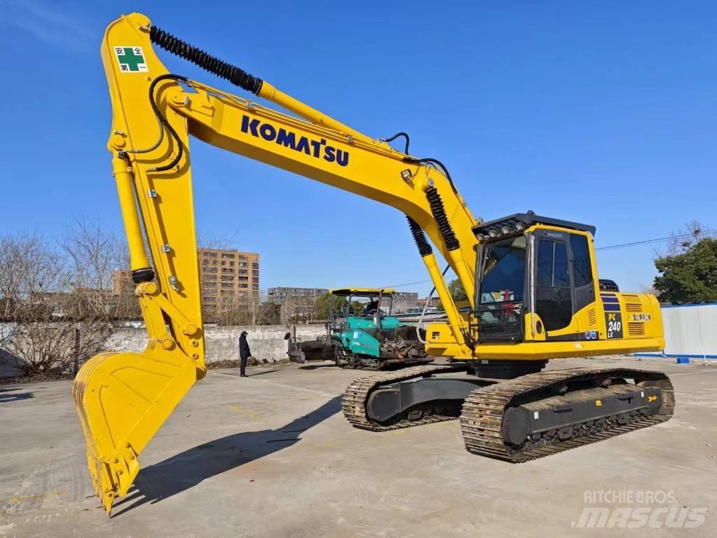 Komatsu PC 240-8 Telakaivukoneet