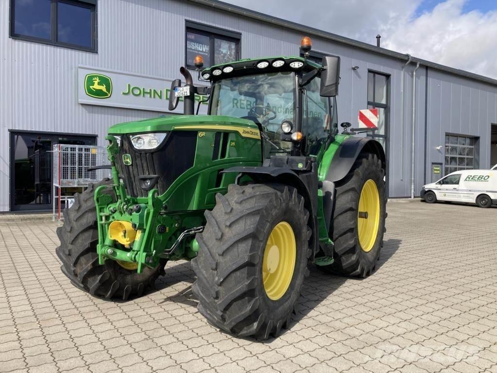 John Deere 6R215 Traktorit